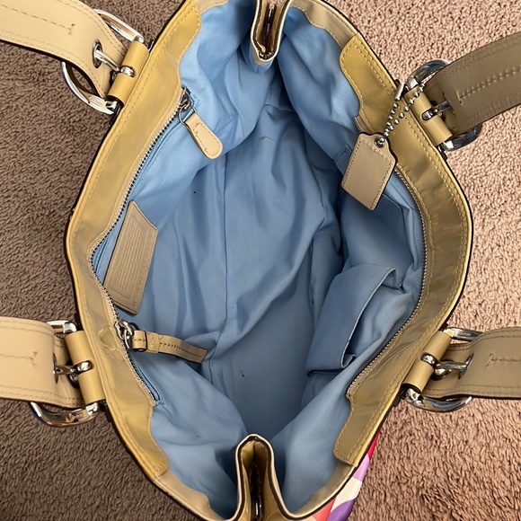 Used Coach F13798Multi Soho Pleated Shoulder Purse Retail Price $298 - Picture 6 of 11